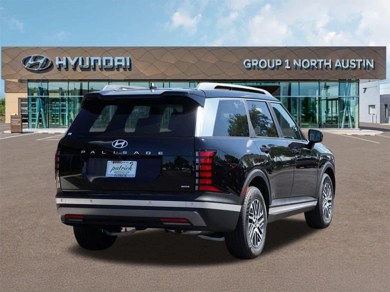 View vehicle photo 4