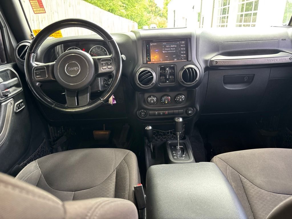 Used 2017 Gray Jeep Unlimited Sport image 20