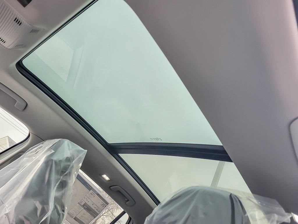 New 2026 Pure White Volkswagen 2.0T SE image 8