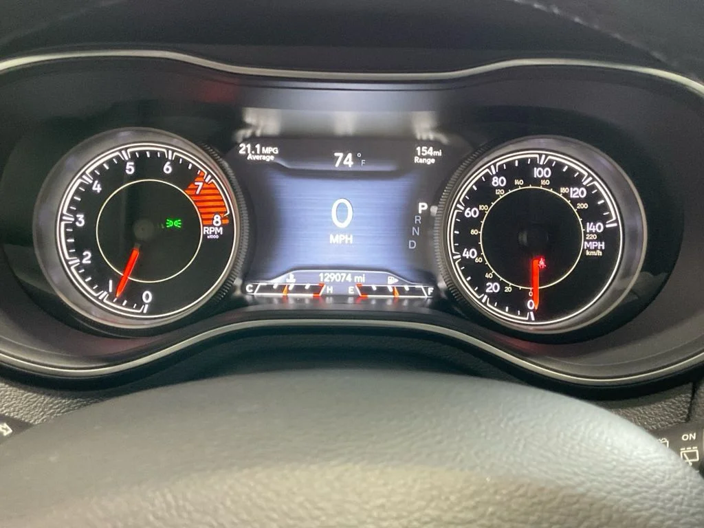 Used 2019 White Jeep Trailhawk image 19