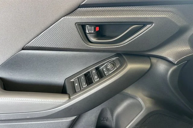 New 2026 MAGNETITE GRAY PEARL Subaru Premium image 8