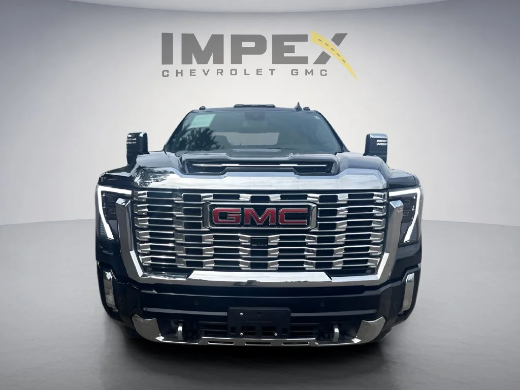 Used 2025 Onyx Black GMC Denali image 8
