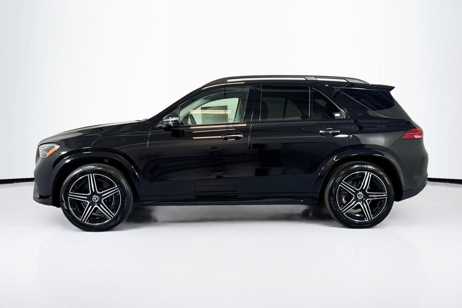 New 2026 Obsidian Black Metallic Mercedes-Benz GLE 350 image 8