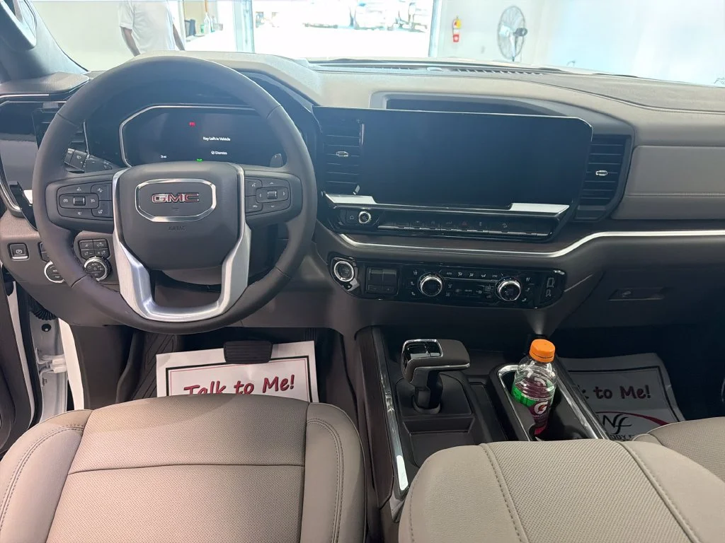 2026 GMC Sierra 1500 SLT - Photo 14