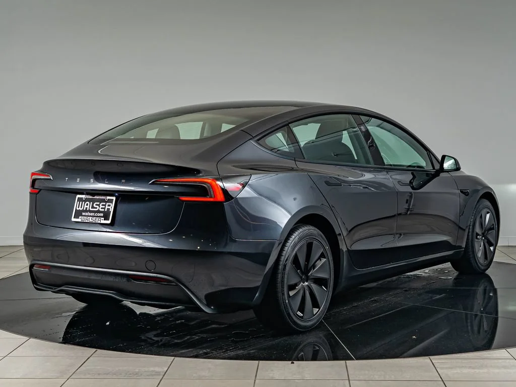 Used 2024 Stealth Gray Tesla  image 5