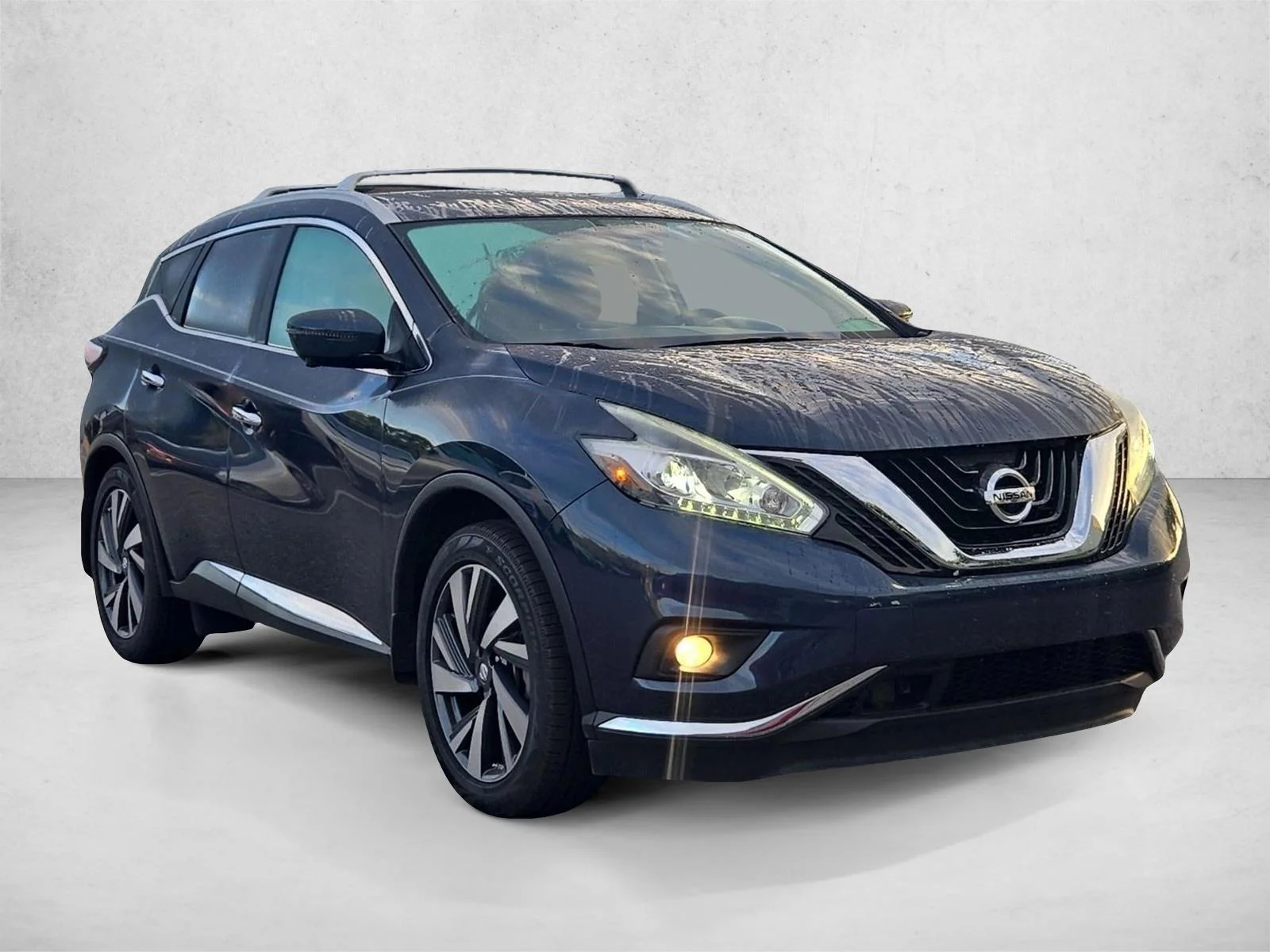 Used 2016 Arctic Blue Metallic Nissan Platinum image 3