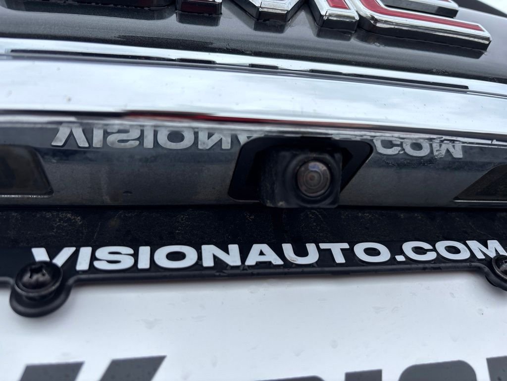 Used 2019 Gray GMC SLE image 33