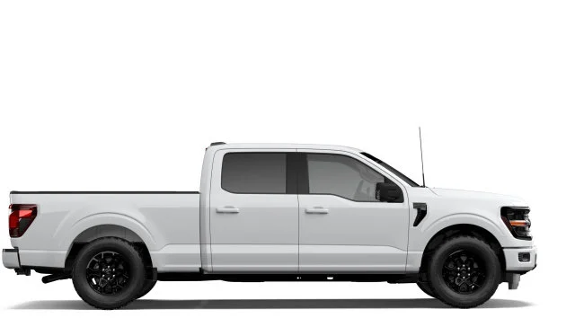 New 2026 Oxford White Ford XLT image 5