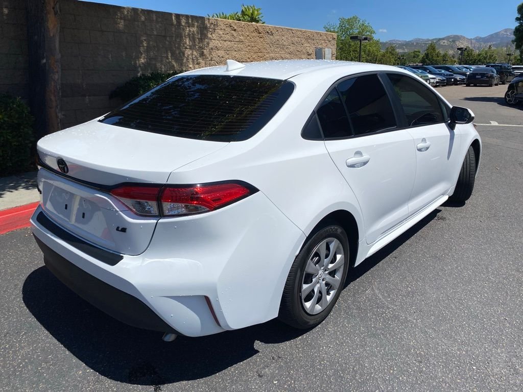 Used 2025 White Toyota LE image 7