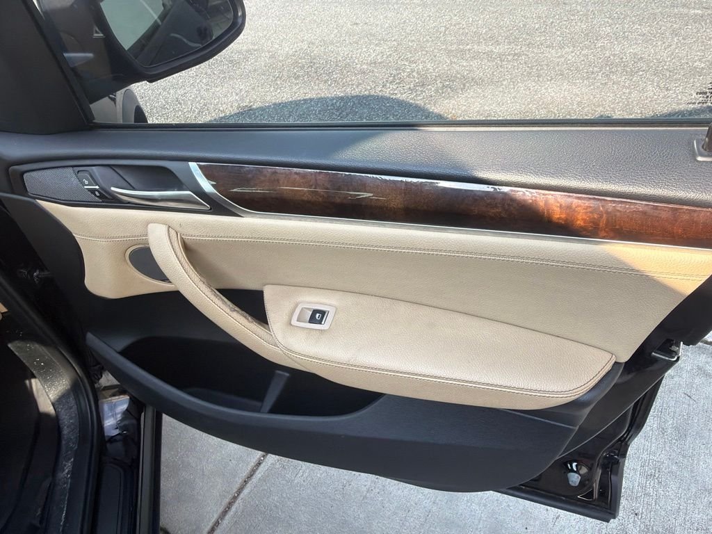 Used 2017 Black BMW sDrive28i image 20