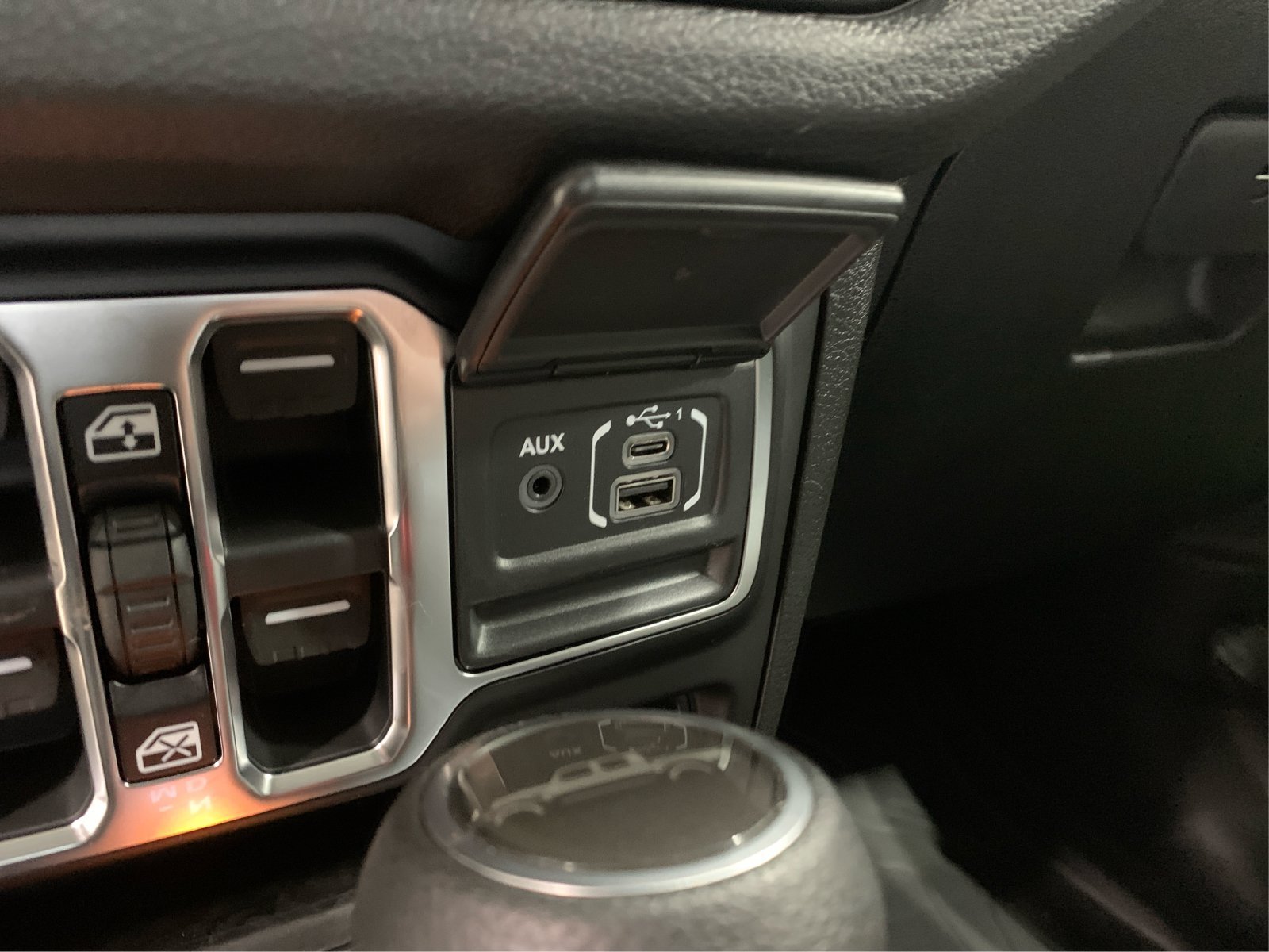 New 2026 Mojito Exterior Paint Jeep Sport S image 32
