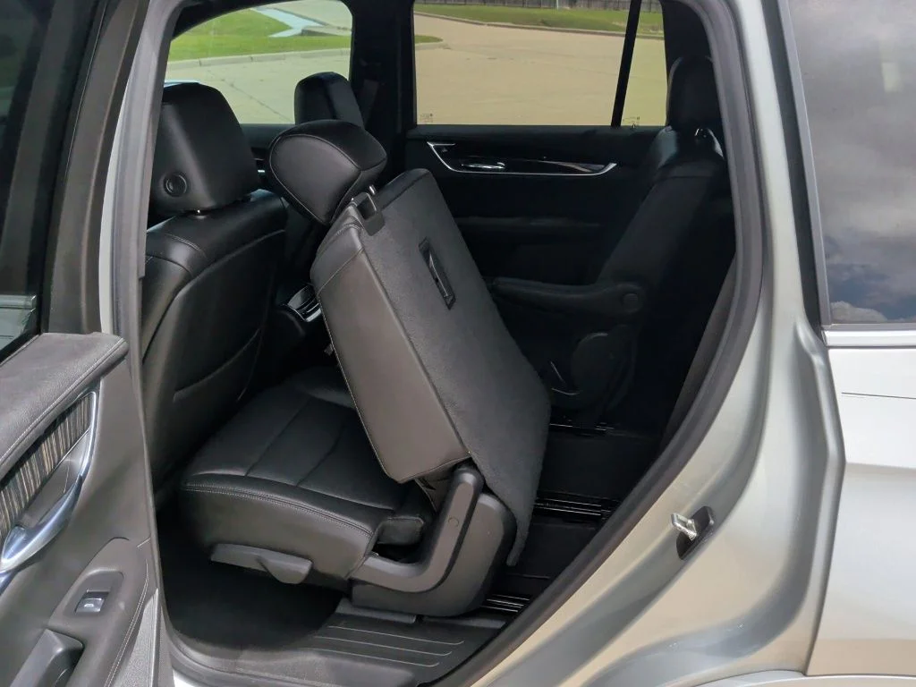 Used 2020 Silver Cadillac Premium Luxury image 34