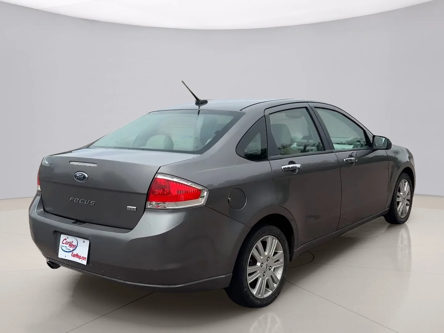 Used 2010 Silver Ford SEL image 5