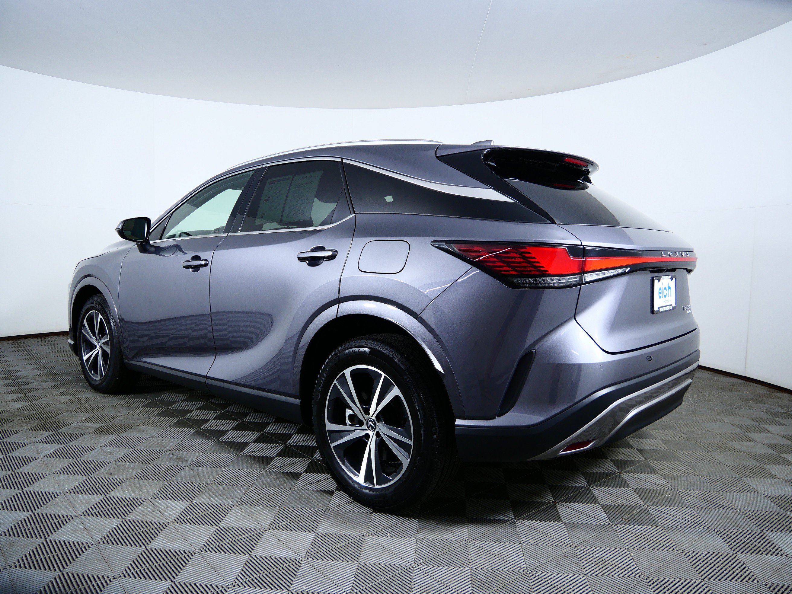 Used 2023 NEBULA GRAY PEARL Lexus RX 350 Premium image 5