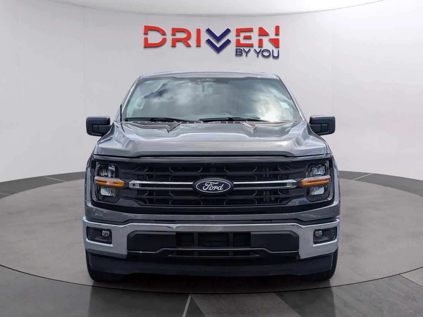 Used 2025 Carbonized Gray Ford XLT image 9
