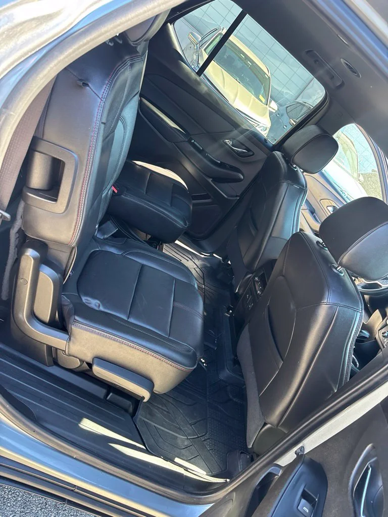 Used 2023 Gray Chevrolet RS image 28