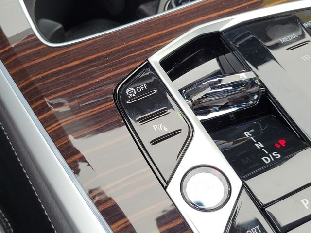 New 2026 White BMW xDrive40i image 27