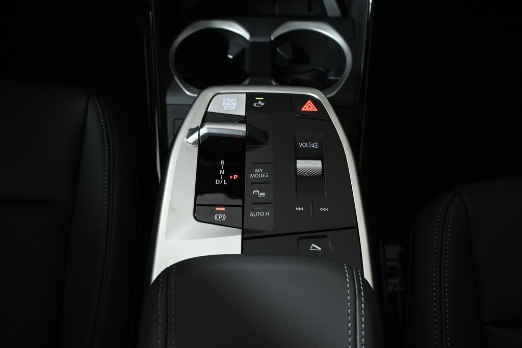 New 2026 Jet Black BMW xDrive28i image 24