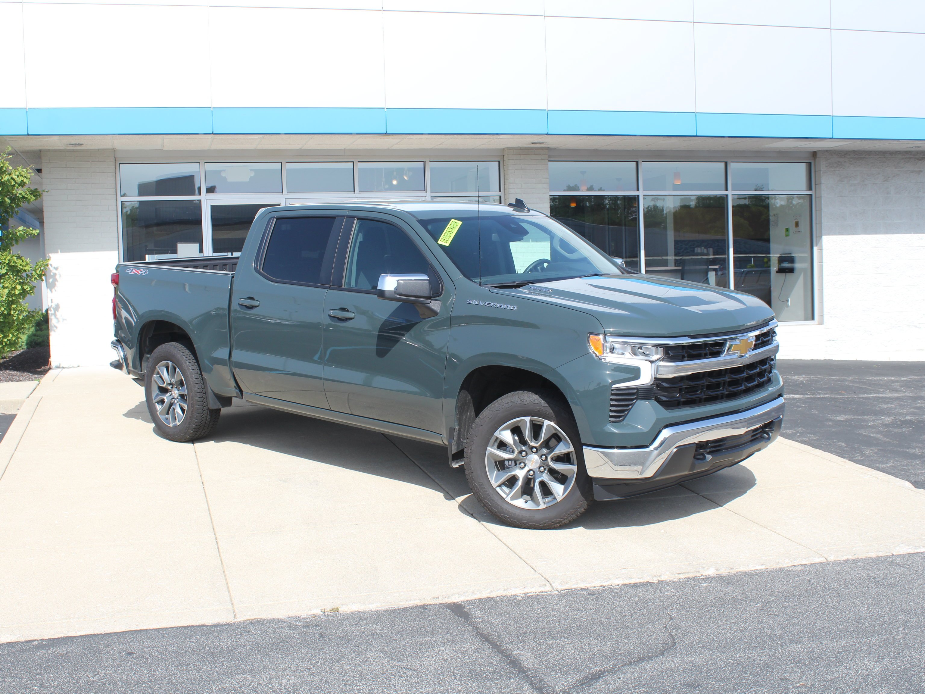 New 2026 CYPRESS GRAY Chevrolet LT (2FL) image 2