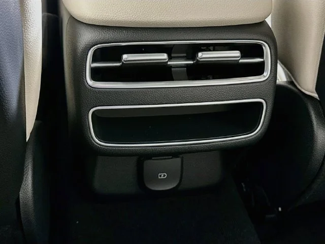 New 2027 Black Genesis 2.5T Select image 13
