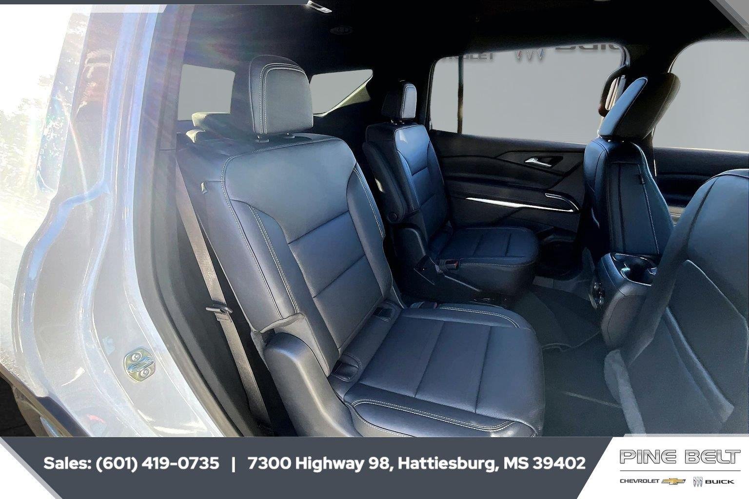 2027 Chevrolet Traverse LT - Photo 20
