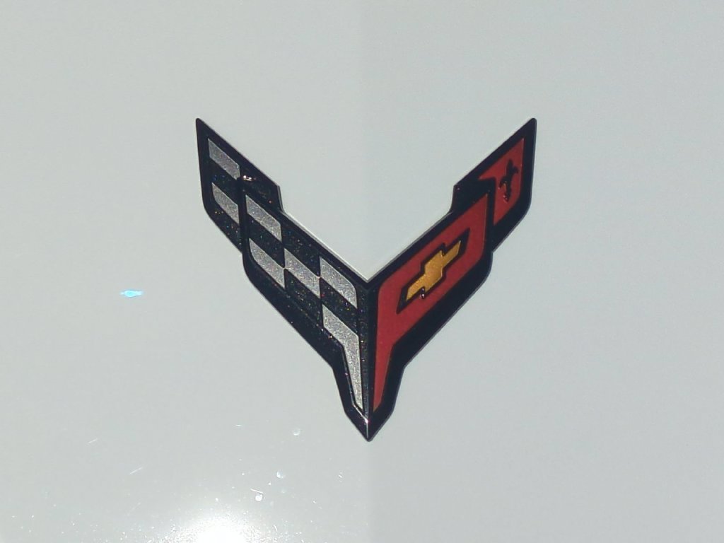 Used 2022 ARCTIC WHITE Chevrolet 3LT image 30