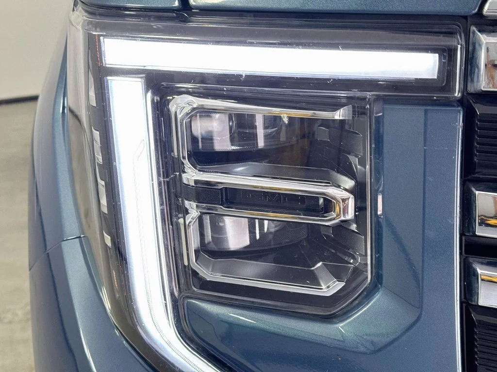 Used 2024 Downpour Metallic GMC SLT image 38