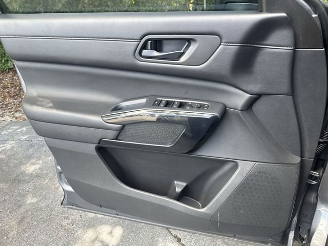 Used 2024 Gray Nissan S image 28