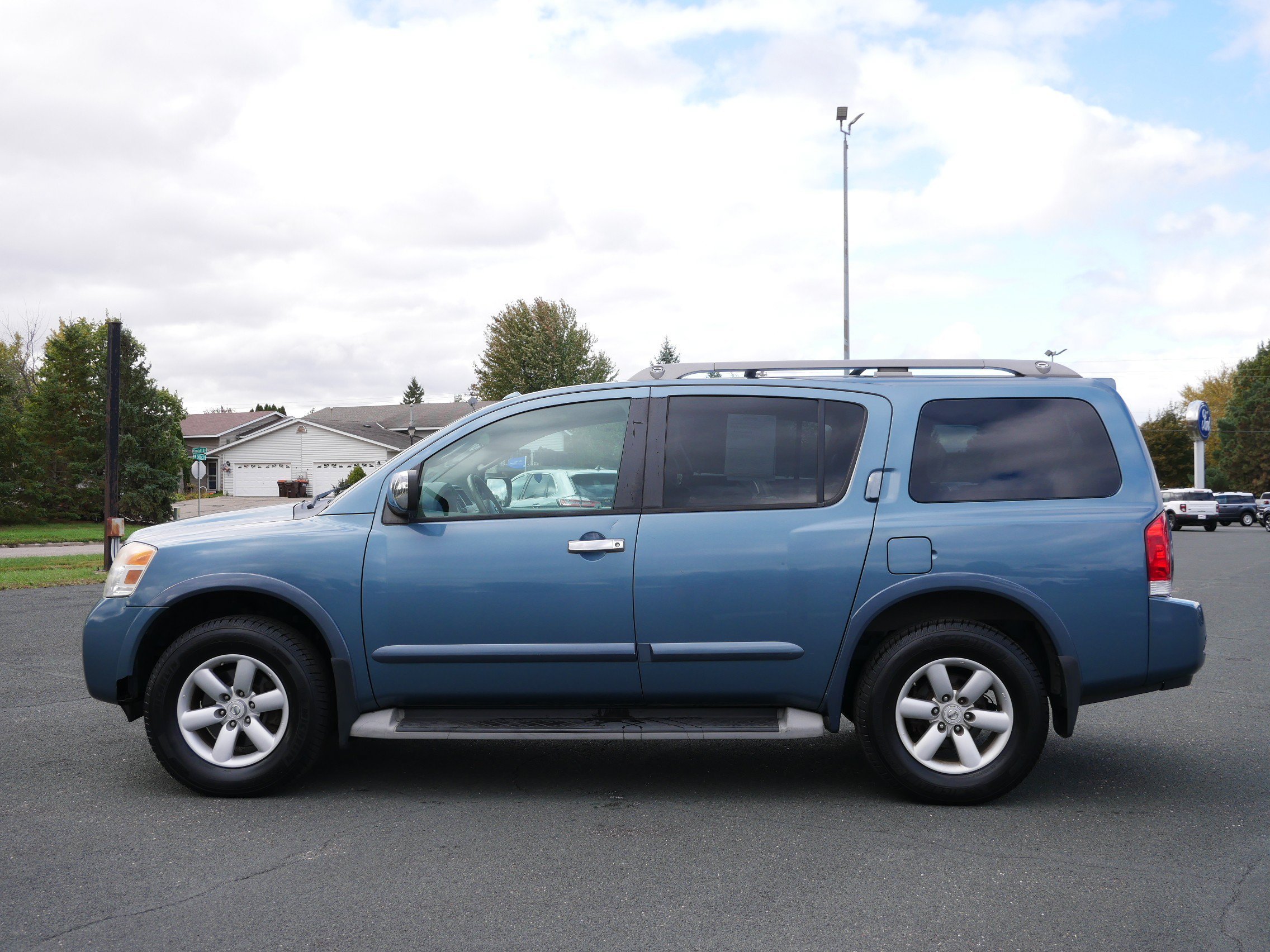 Used 2011 Nissan Armada SV with VIN 5N1BA0NC8BN618225 for sale in Hastings, Minnesota