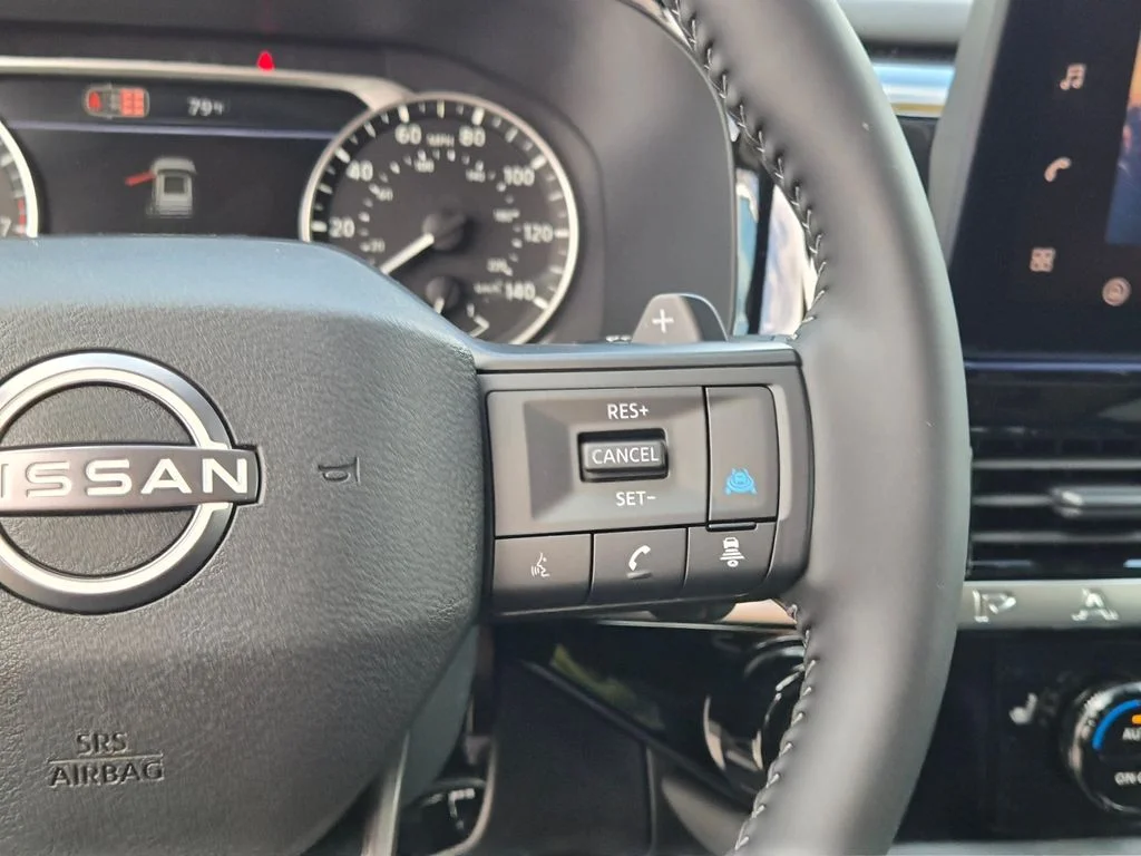2026 Nissan Pathfinder SV - Photo 25