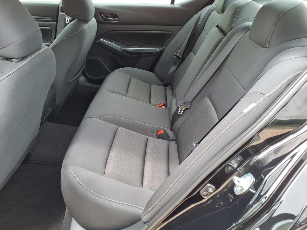 2025 Nissan Altima SV - Photo 12