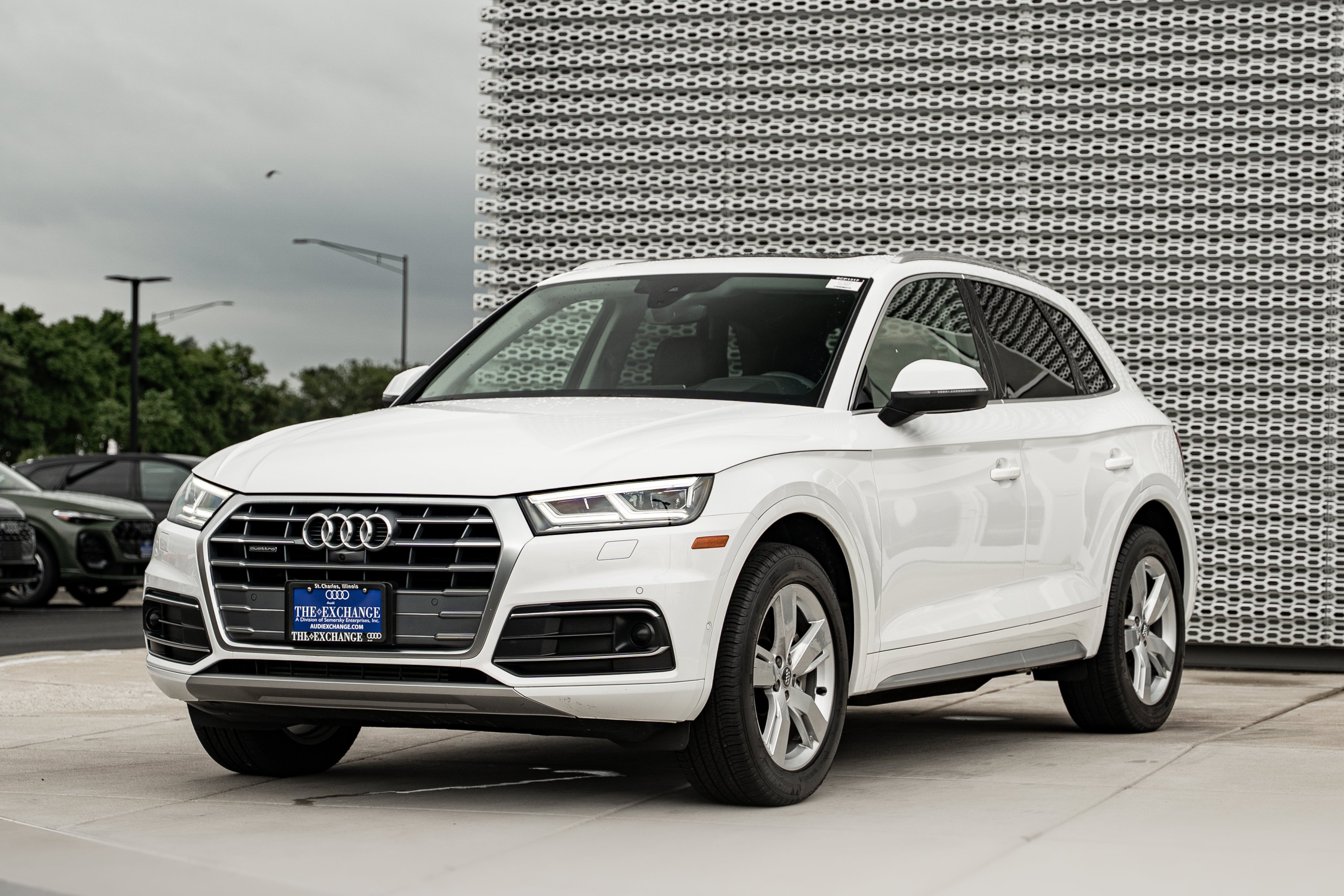 Used 2019 Ibis White Audi Prestige image 7