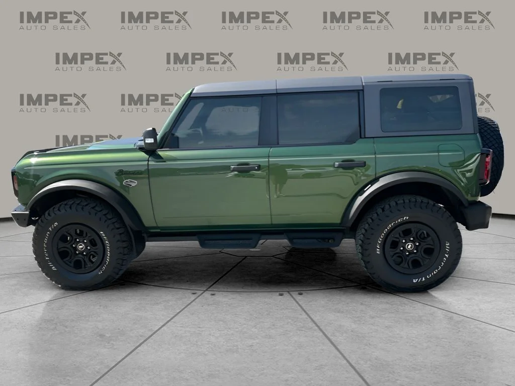 Used 2023 Green Ford Wildtrak image 2