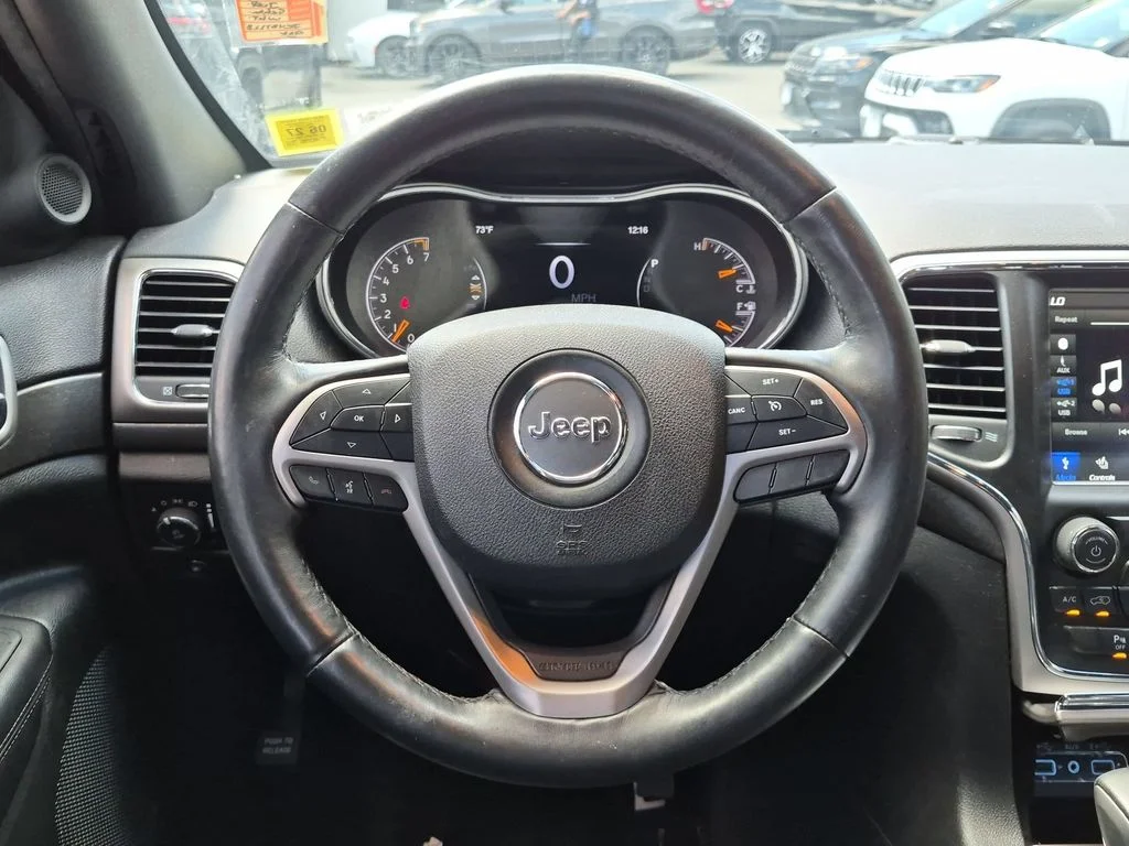 Used 2018 White Jeep Altitude image 13