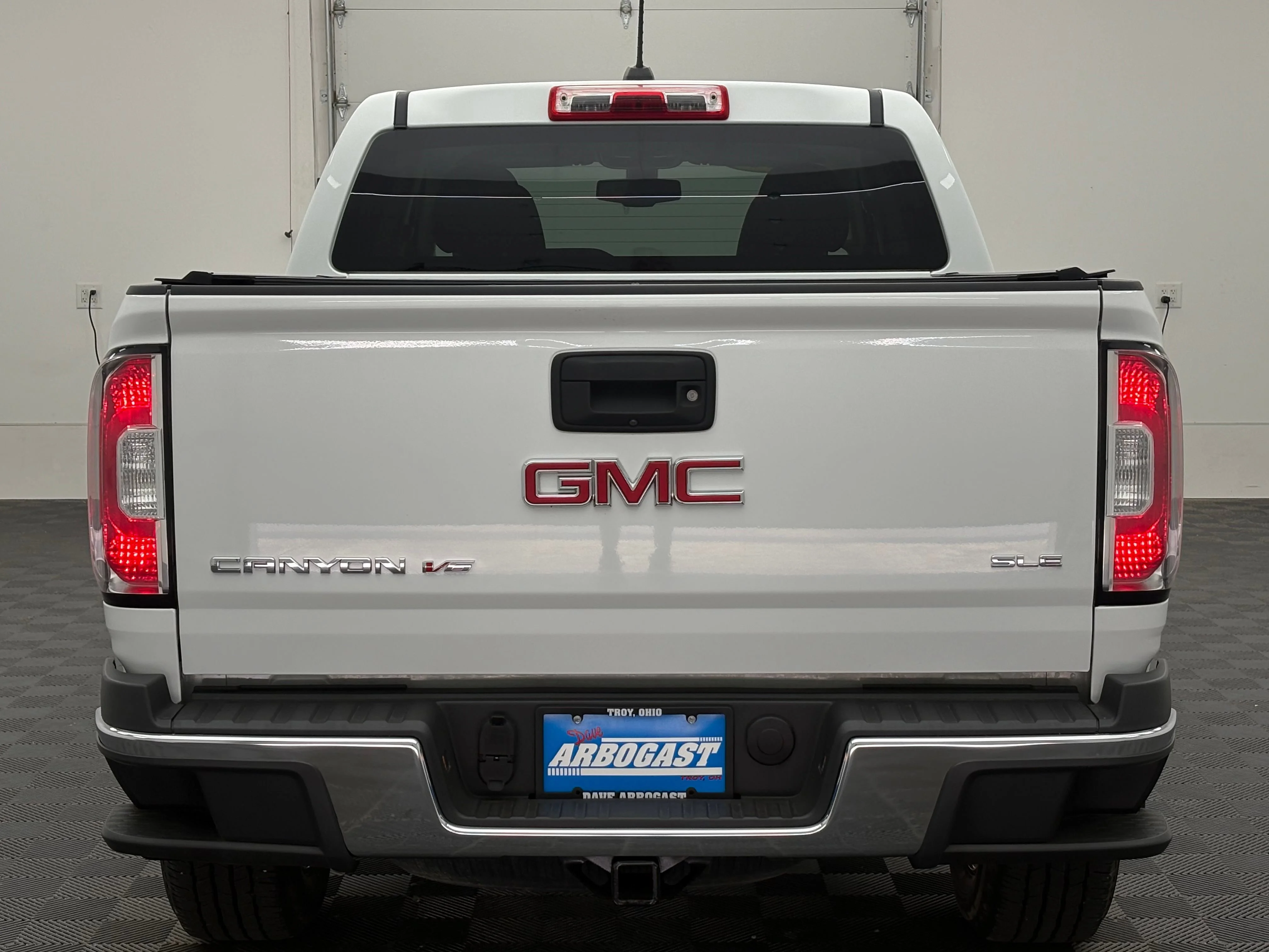 Used 2020 SUMMIT WHITE GMC 4WD SLE image 7