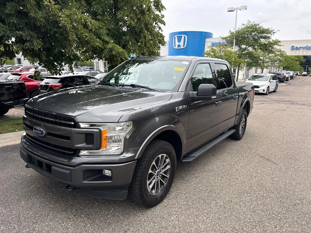 Used 2019 Gray Ford XLT image 1