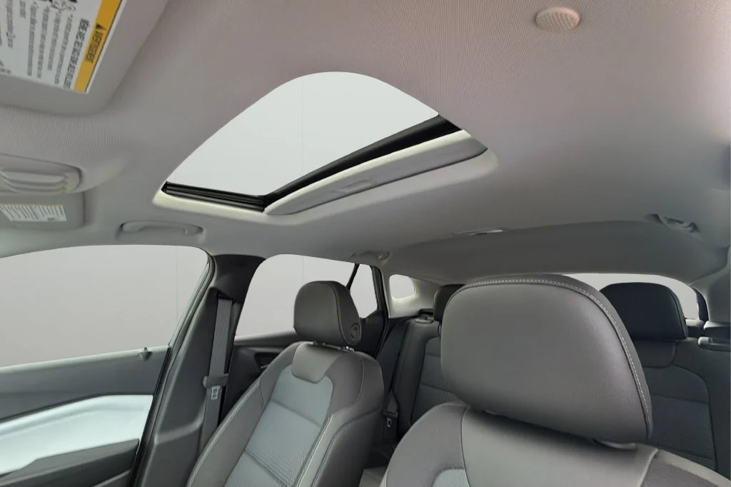 New 2026 Sterling Gray Metallic Chevrolet LT image 32