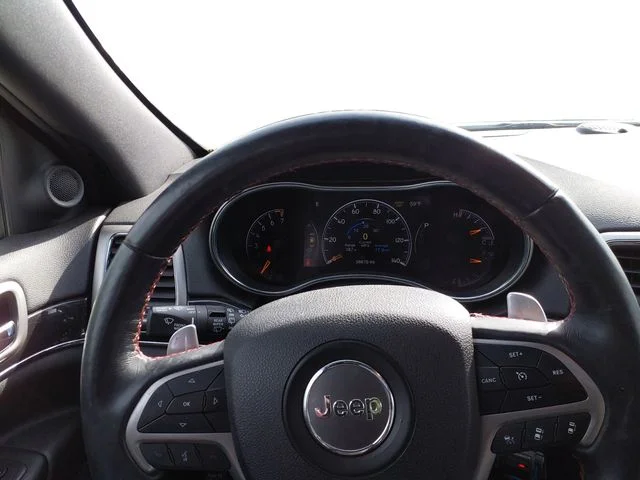Used 2017 White Jeep Trailhawk image 13