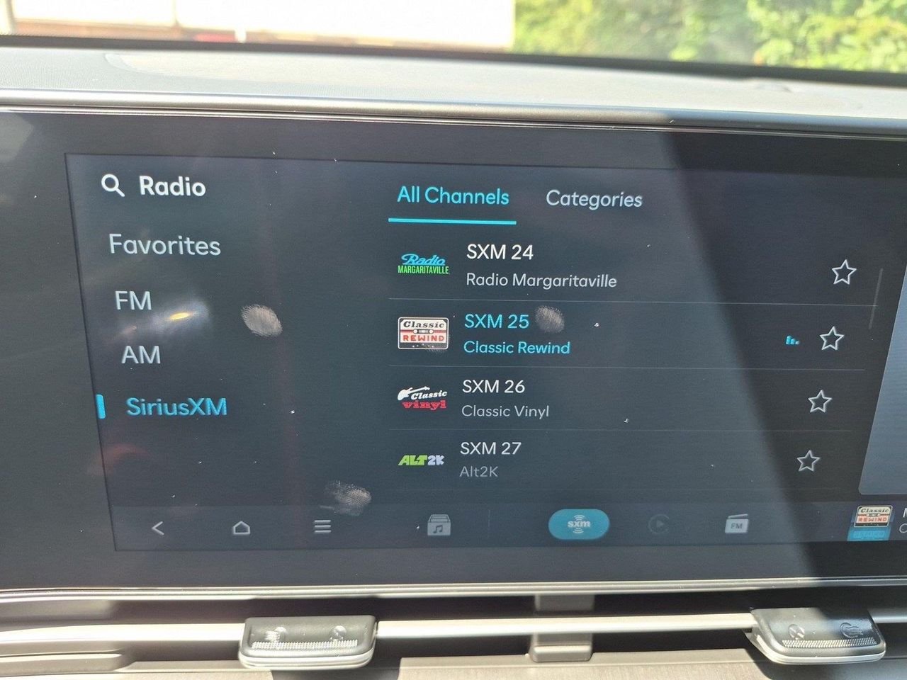 New 2027 Atlas White Hyundai SEL Sport AWD image 23