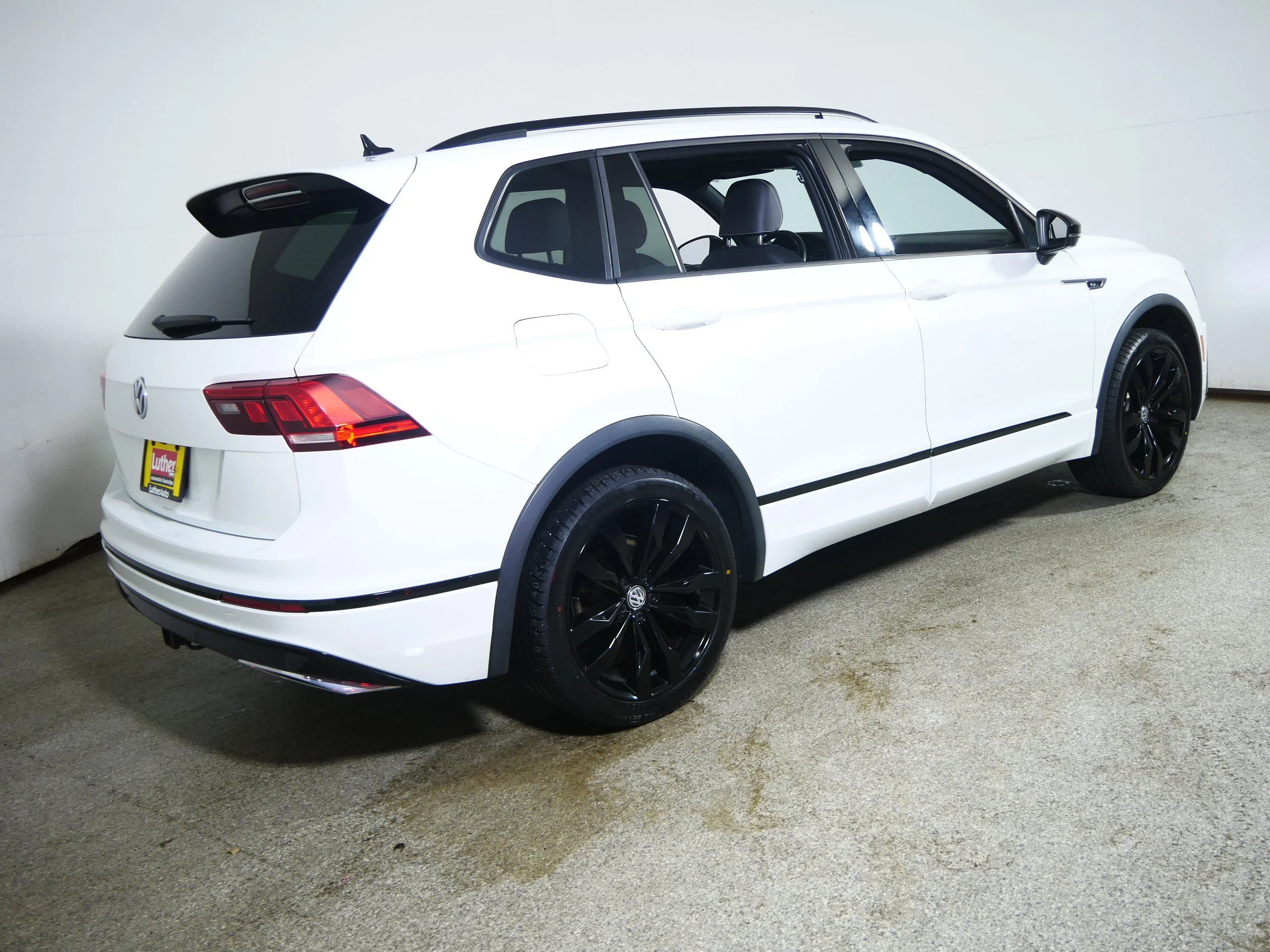 Used 2021 Pure White Volkswagen SE R-Line Black image 7