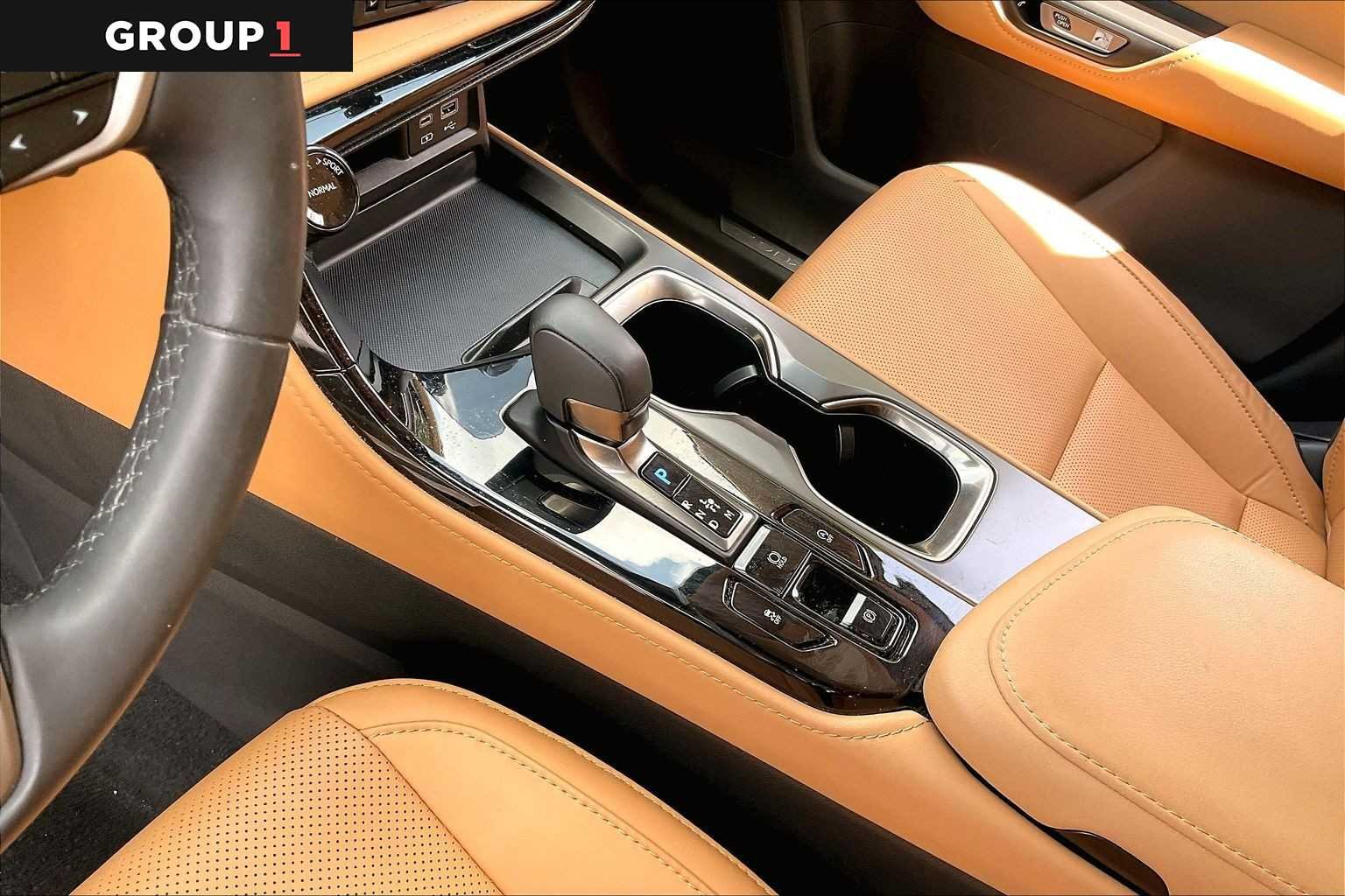Used 2024 Atomic Silver Lexus Premium image 14