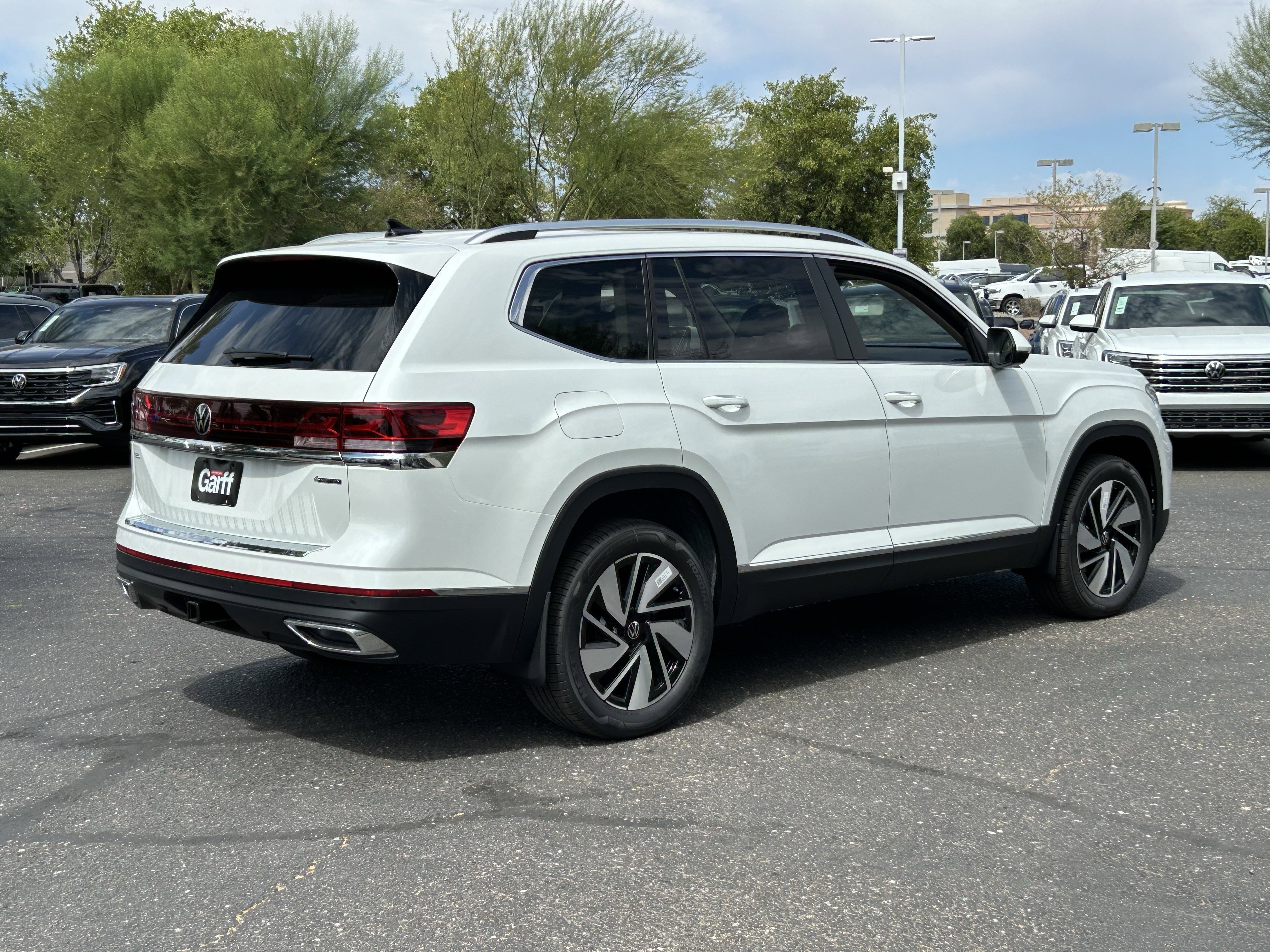 New 2026 Opal White Pearl Volkswagen 2.0T SEL image 3