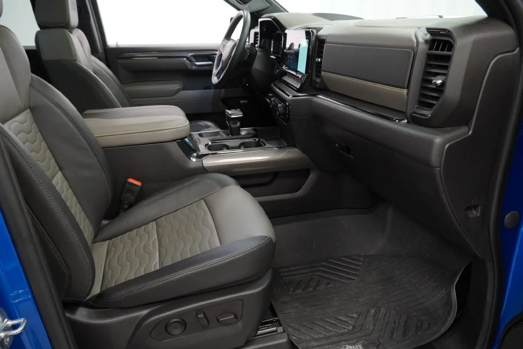 Used 2023 Glacier Blue Metallic Chevrolet ZR2 image 34