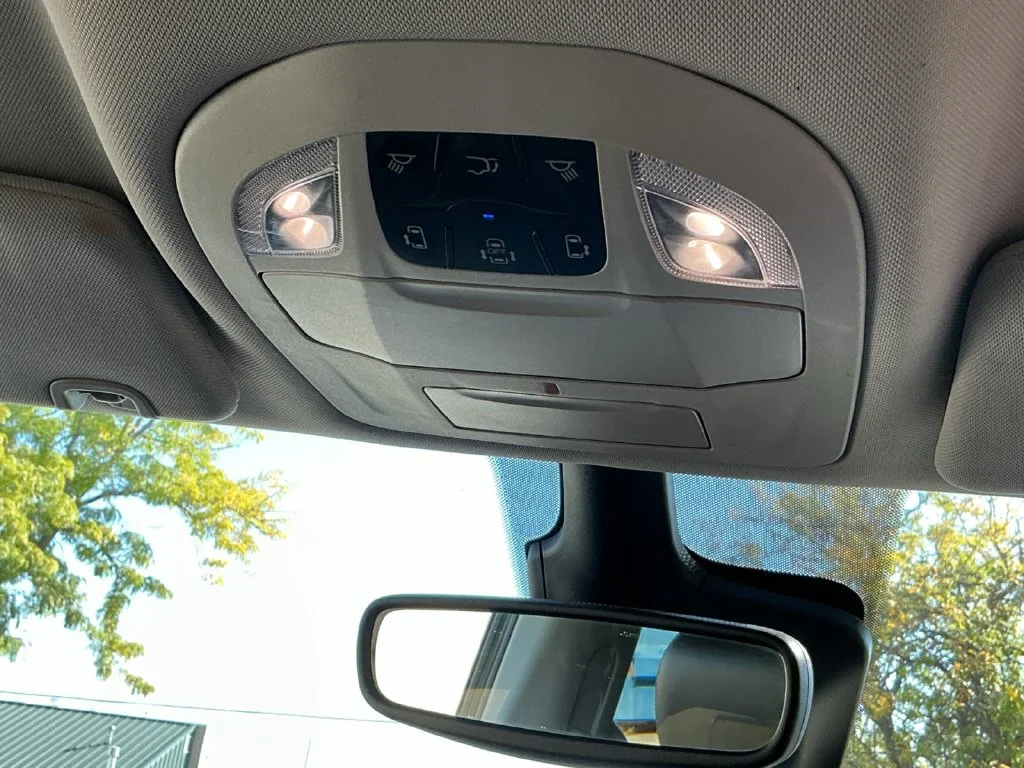 Used 2023 Black Chrysler Touring L image 35