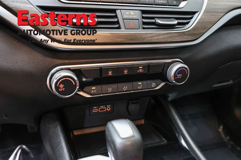 Used 2024 Black Nissan 2.5 SV image 20