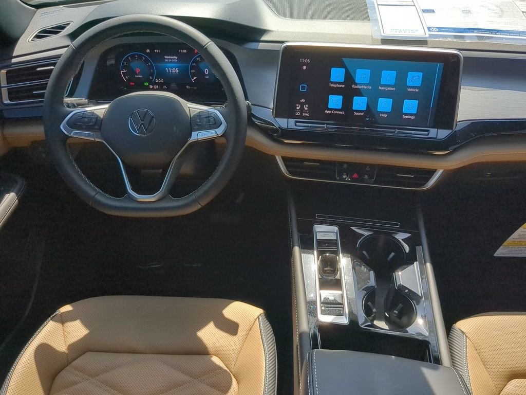 New 2026 White/off-white Volkswagen 2.0T SE w/Technology image 15