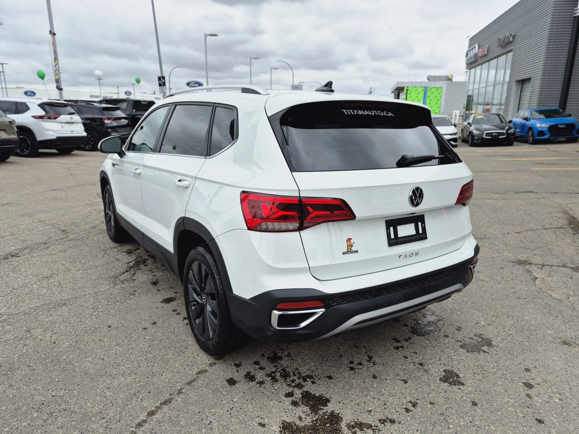 Certified Used 2024 White Volkswagen Comfortline*Adaptive Cruise | Remote Start | Htd Leather | Pano Roof | Htd Wheel | Lane Keep Assist image 12