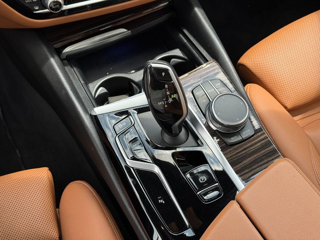 2021 BMW 5 Series 530i - Photo 18