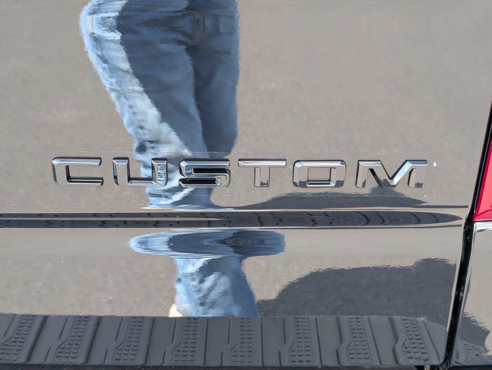 2026 Chevrolet Silverado 1500 Custom - Photo 8