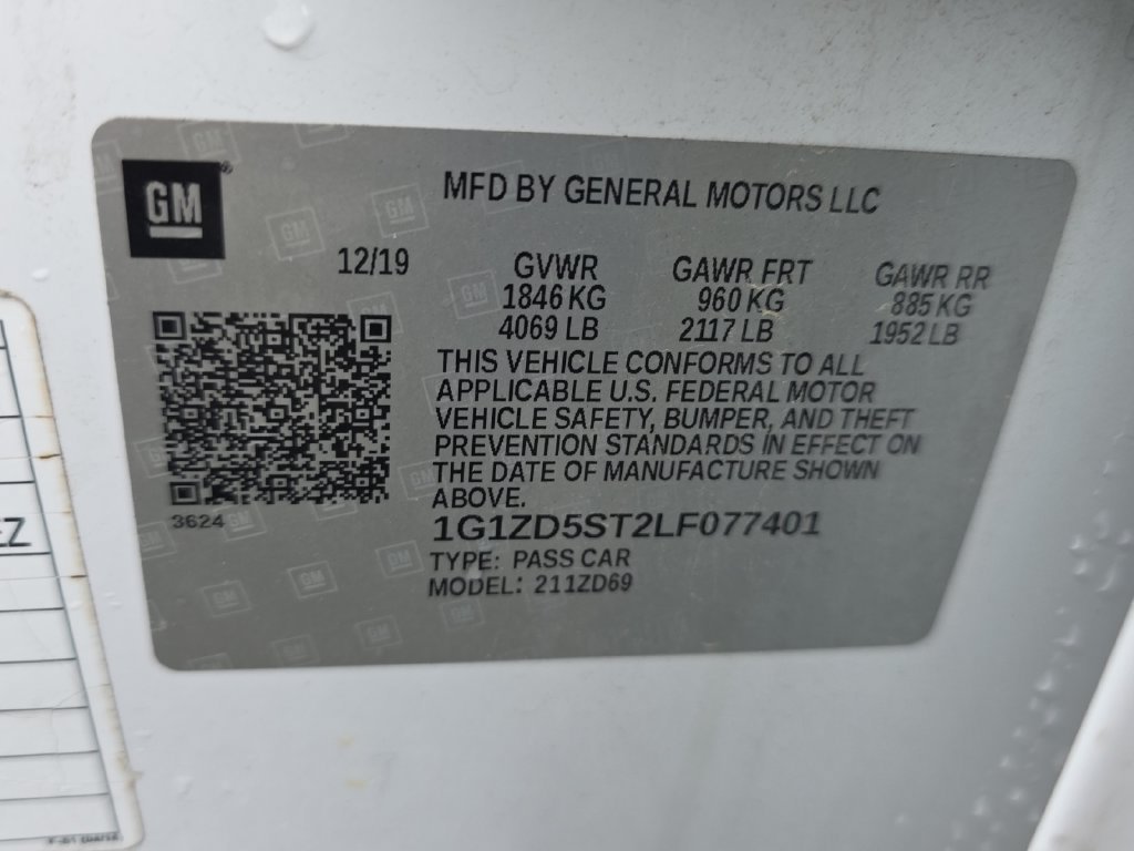 Used 2020 SUMMIT WHITE Chevrolet LT image 20
